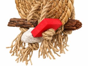 Mata ze skałą wulkaniczną, korą i klockami